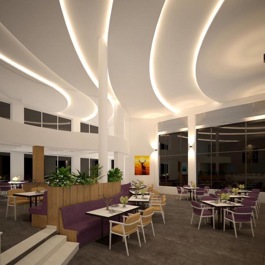 U Rivergate 카르자트 외부 사진