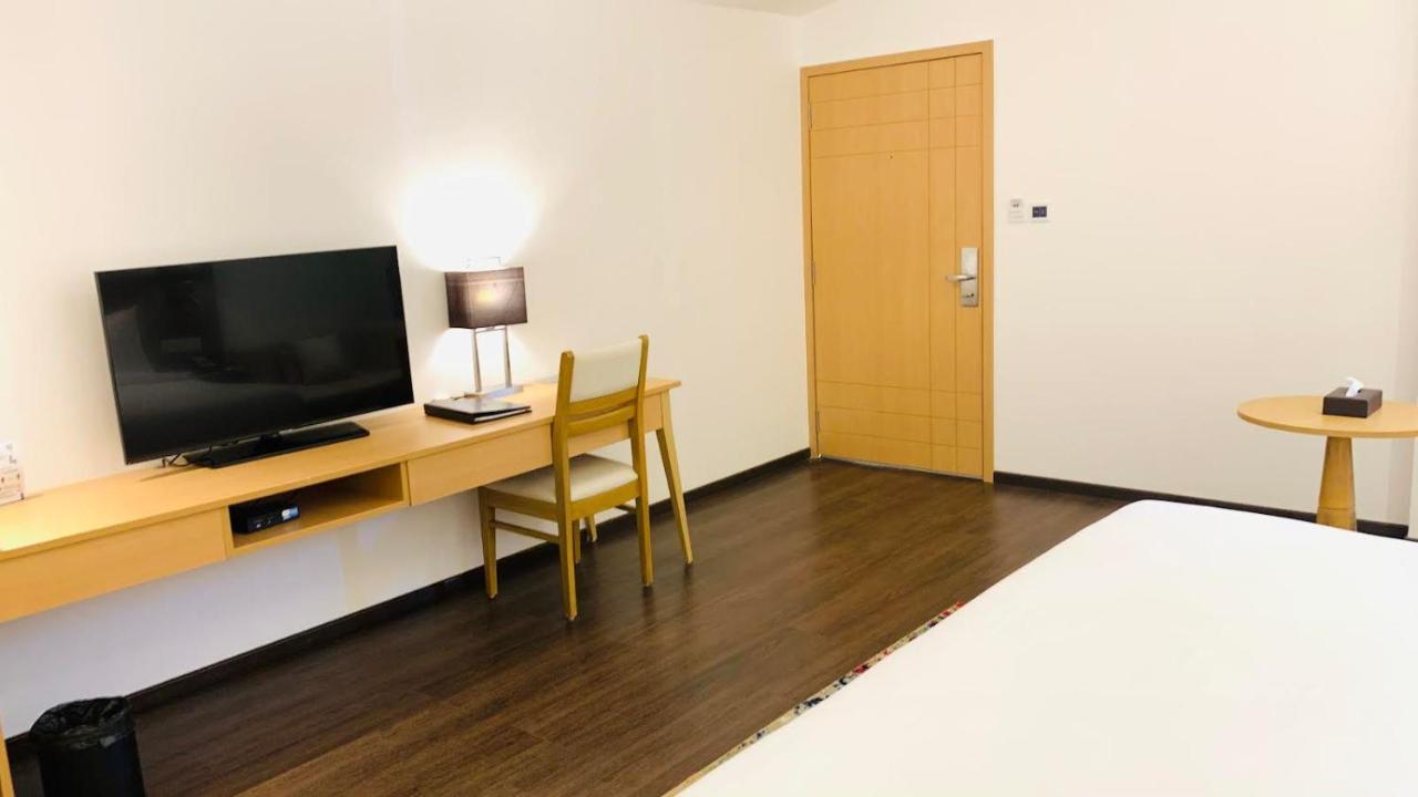 U Rivergate 카르자트 외부 사진